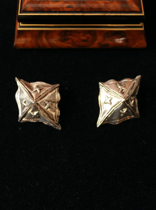 Boucles d'oreilles clip géométriques en forme d'étoile argentées vintage – Légères