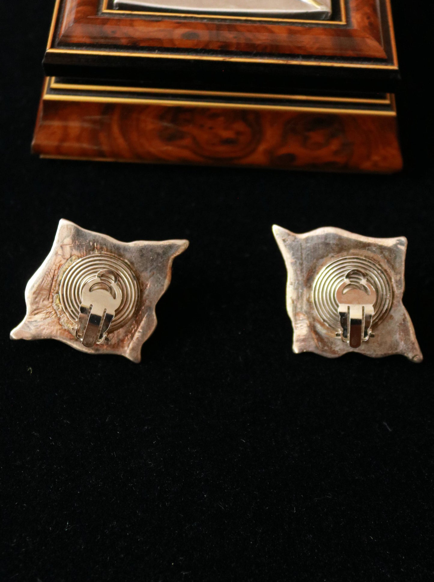 Vintage Silver-Tone Geometric Star Clip-On Earrings – Lightweight